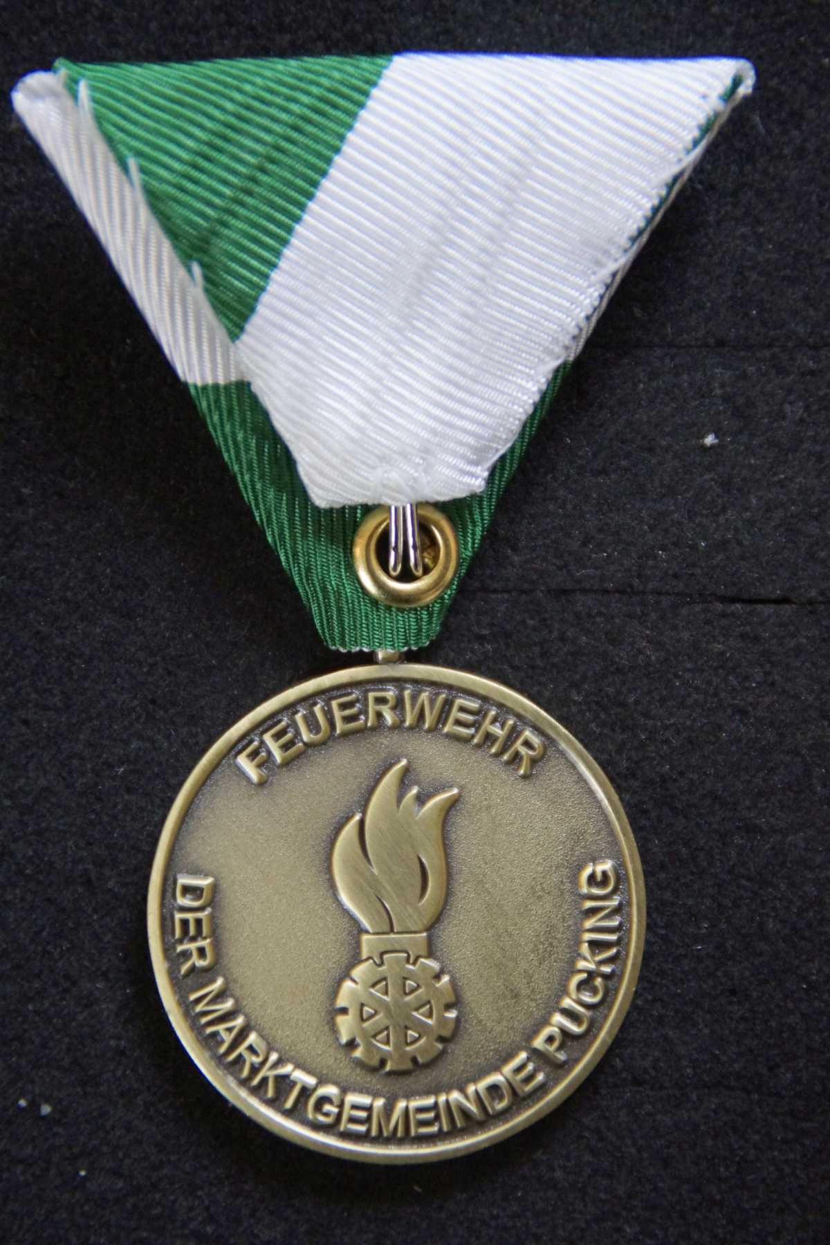 Pucking FW VM B revers